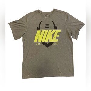 Nike dri- fit Shirt Large